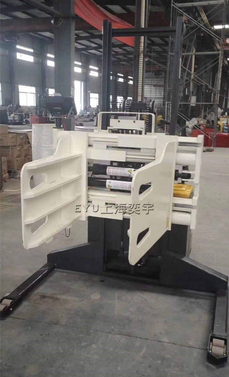 可稱(chēng)重軟抱夾電動(dòng)叉車(chē)