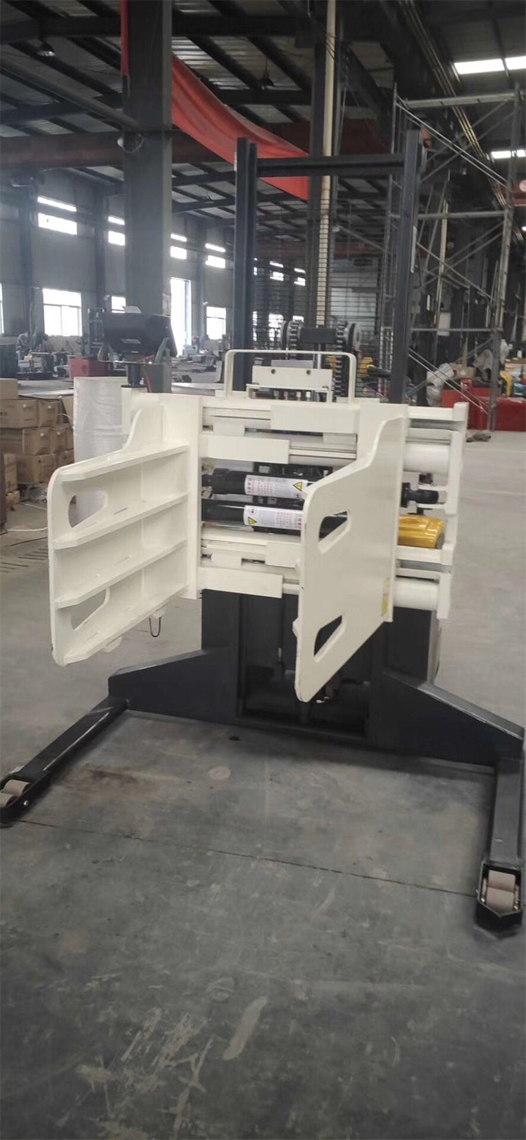 1709601660258018.jpg 帶腿 鋼臂夾 全電動(dòng)黃色.jpg